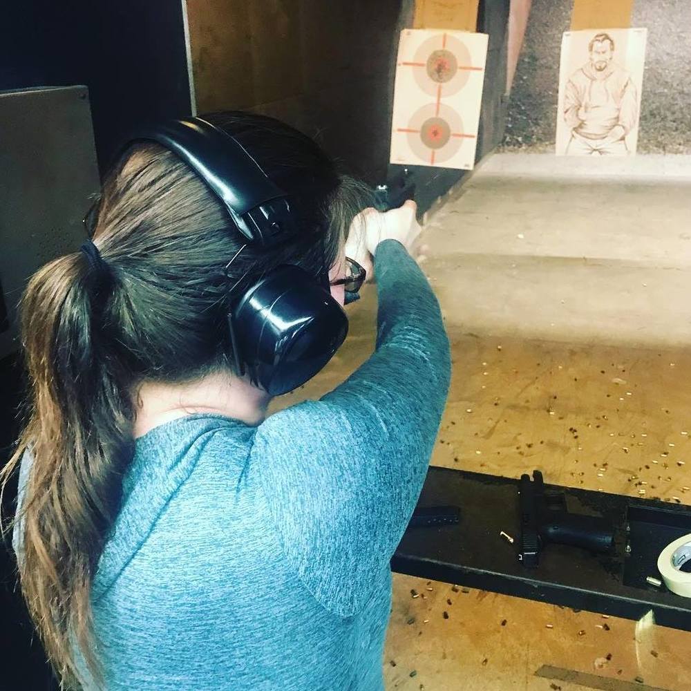 Meet your Posher, Elizabeth